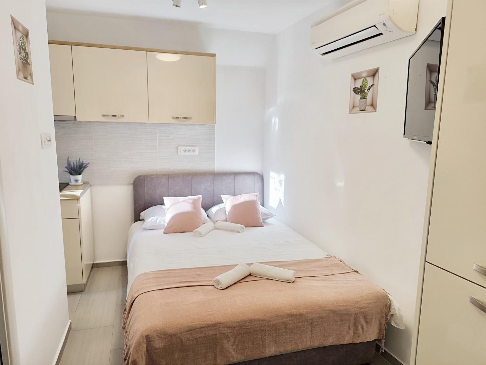 Studio apartment&room Niko Spalato Esterno foto